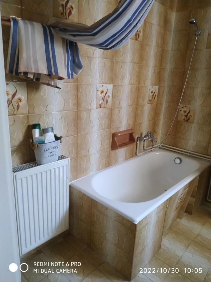 Avra Apartment Artemida  Bagian luar foto