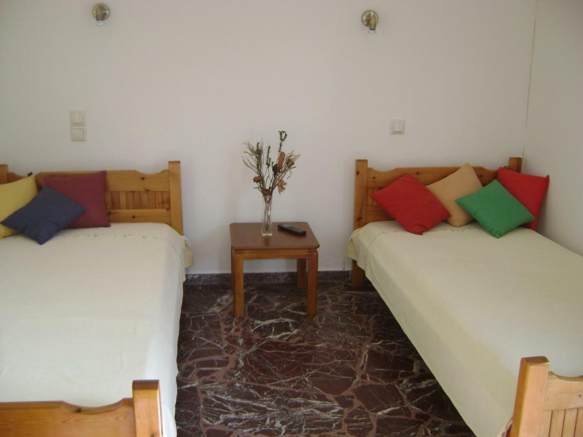 Avra Apartment Artemida  Bagian luar foto